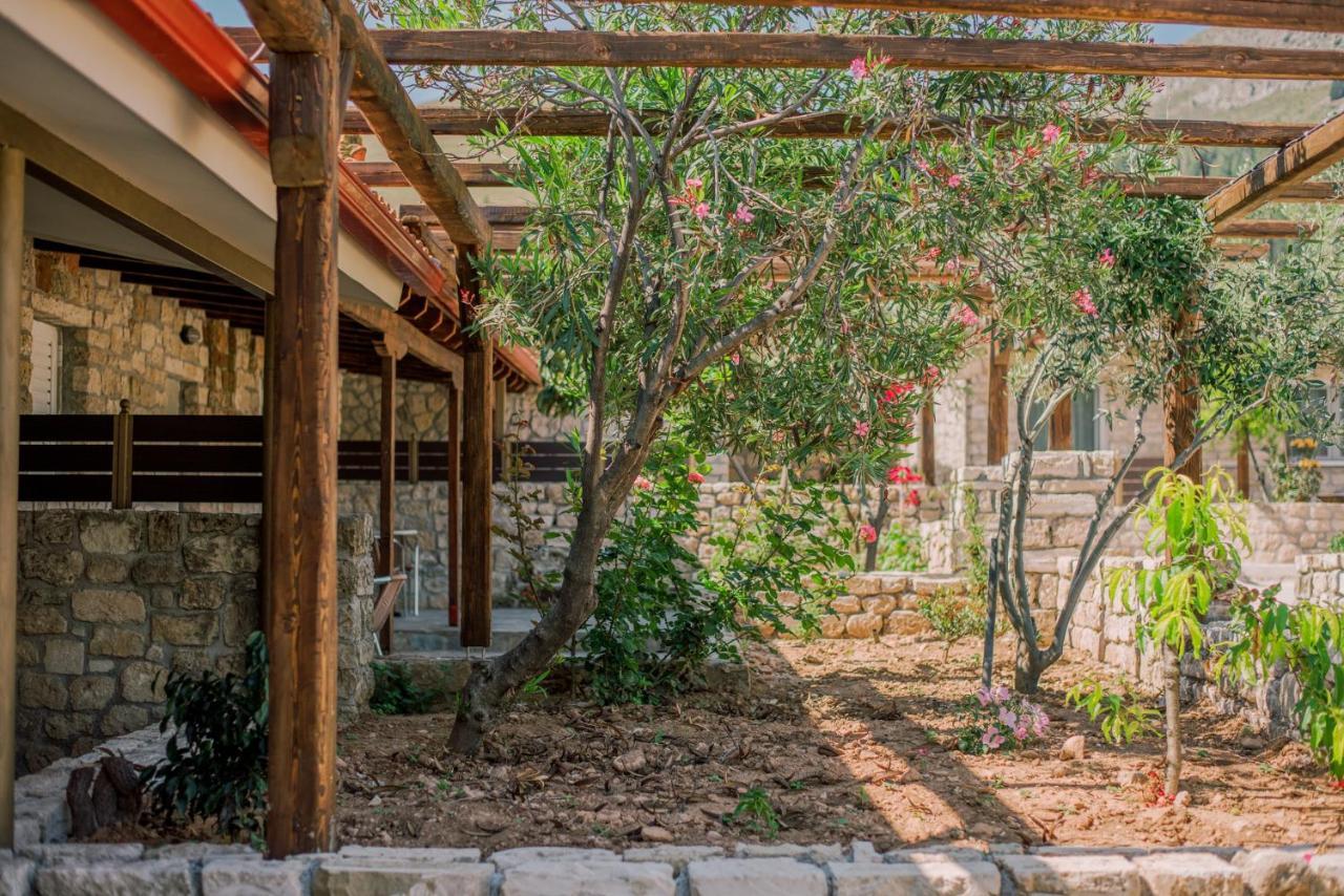 Acrocorinth Apartments المظهر الخارجي الصورة